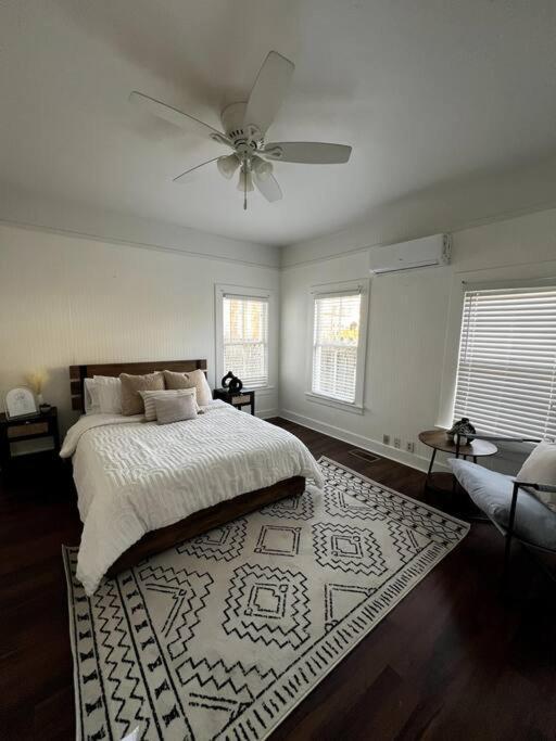 Апартаменты Cedar Street Retreat - Unit B Сент-Огастин Экстерьер фото