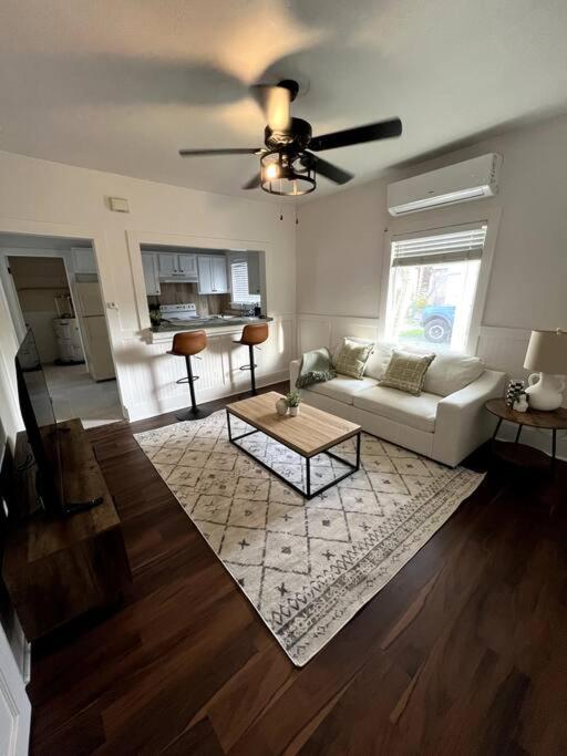 Апартаменты Cedar Street Retreat - Unit B Сент-Огастин Экстерьер фото